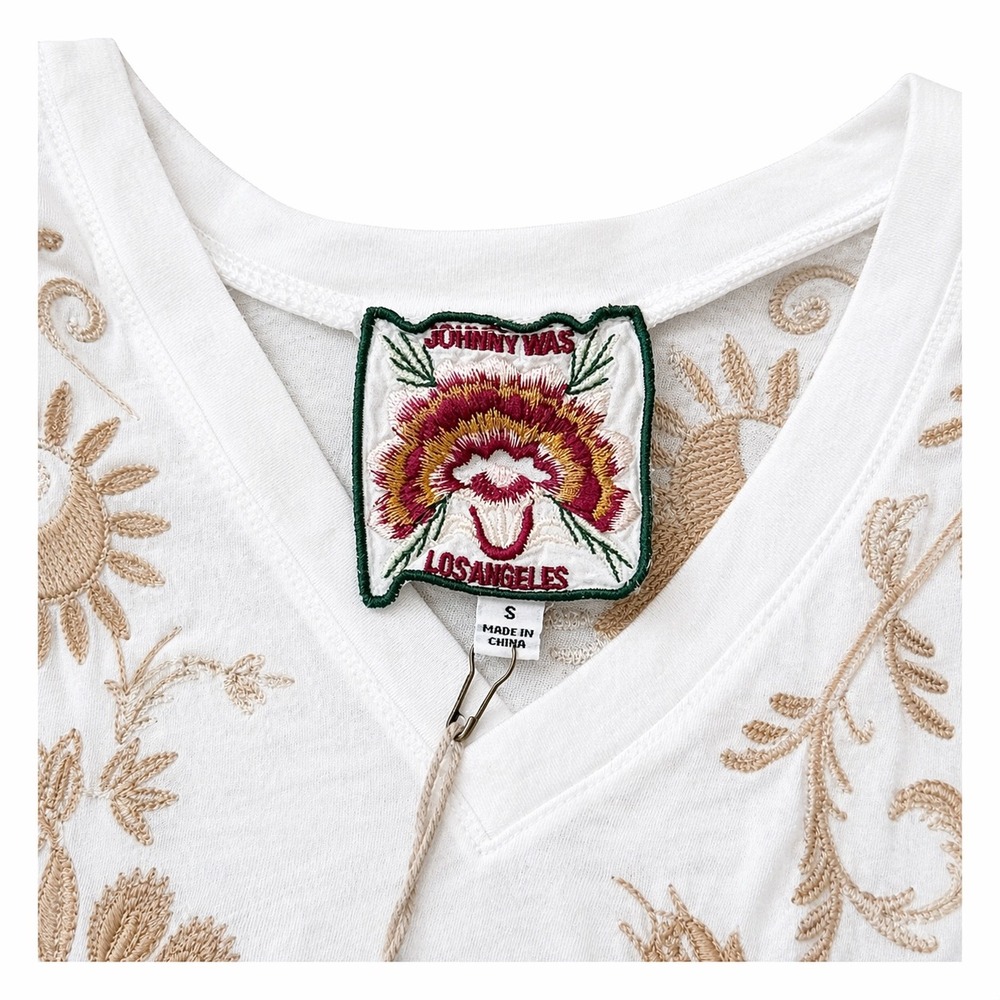 Johnny Was Danika Embroidered Tank Top Size S White Neutral Boho V Neck NWT - Picture 7 of 10